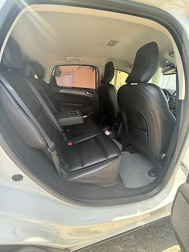 Renault: Renault Arkana: 2021 г., 1.4 л, Вариатор, Бензин, Кроссовер — 13