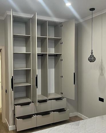 Шифоньеры, шкафы для одежды: Шифоньер, шкаф для одежды, Прямой at lalafo.kg — 24 Шифоньеры, шкафы для одежды: Шифоньер, шкаф для одежды, Прямой — 24