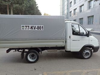 QAZ: QAZ GAZel Biznes: 2.7 l | 2017 il 53000 km Van body type — 5