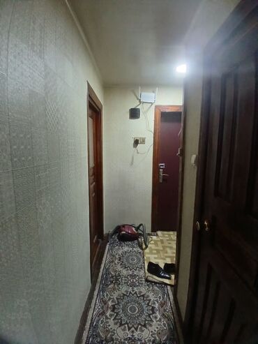 Uzunmüddətli kirayə mənzillər: Ev kiraye verilir aileye iw adamina 2 otaqdi. kohne yevlax — 5