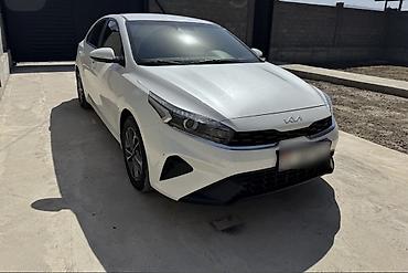 Продажа авто: Kia K3: 2021 г., 1.6 л, Вариатор, Бензин, Седан — 2