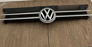 Решетки, облицовки: Решетка радиатора Volkswagen 2002 г., Б/у, Оригинал, Германия
