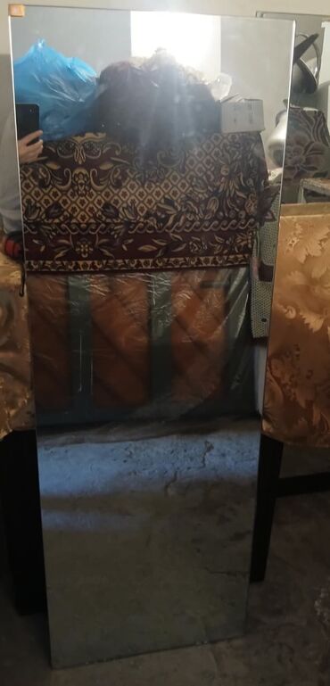 Digər tikinti materialları: 2 eded Guzgu bir ededi 10 Azn Hundurluk 1 metr27sm.Eni 47 sm.Ela