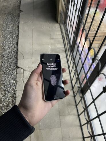 Apple iPhone: IPhone SE 2020, 128 GB, Ağ, Barmaq izi — 6