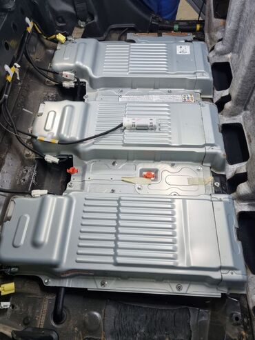 Автозапчасти: Тяговые Батареи на Lexus Rx350/450 б/у (10-17) в отличном состоянии
