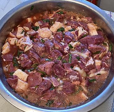мясо быков: Маринованное мясо для шашлыка - Крупные куски мякоти с добавлением — 1