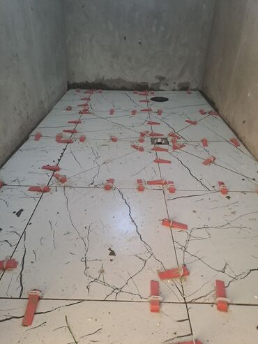 Təmir işləri: Lambirin .laminat alcipan asma tavan isleri goruruk 10 ilden coxdur bu — 6