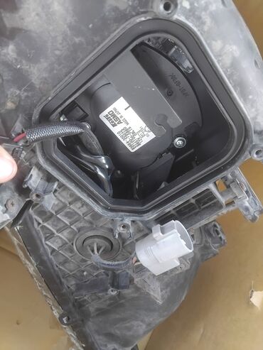 магазин спортивной одежды бишкек: Передняя левая фара Toyota Оригинал, Япония at lalafo.kg магазин спортивной одежды бишкек: Передняя левая фара Toyota Оригинал, Япония