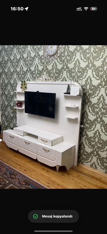 Soyuducular: TV stend