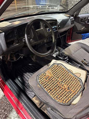 aziz: Volkswagen Passat: 1989 г., 1.8 л, Механика, Бензин, Универсал — 4