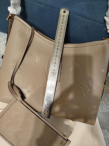 бир: Классикалык сумка, Louis Vuitton, Материалы: Нукура булгаары, Чечилме кайыш, Аялдарга, Жаңы — 4