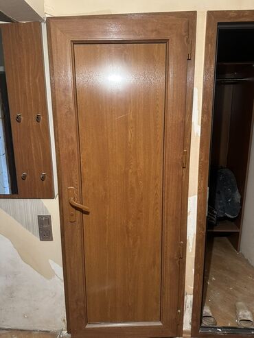 reşotka qapılar: Taxta görünümlü daxili qapılar dəsti - Material: MDF/laminat örtüklü