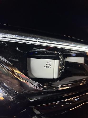 Renault: Renault SM6: 2019 г., 2 л, Робот, Бензин, Седан — 6