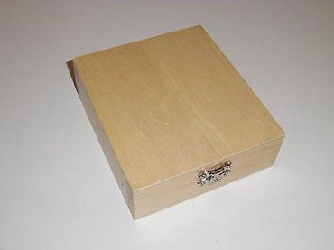 Burgije: Set stepenastih burgija – 4 komada u drvenoj kutiji Opis: - — 10