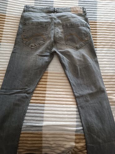 Muška odeća: Pantalone XS (EU 34), XL (EU 42), 2XL (EU 44), bоја - Šareno