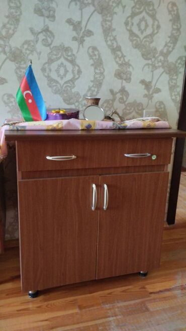Мебель: Təcili satilir! Ruminiya istehsali. Komod yaxşi vəziyətdədir