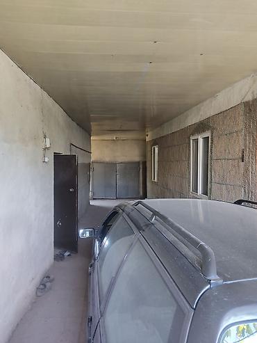 Продажа коттеджей и домов: Продаю дом в 50 метрах от Алматинки ул. Восточная 5, звонить писать at lalafo.kg — 3 Продажа коттеджей и домов: Продаю дом в 50 метрах от Алматинки ул. Восточная 5, звонить писать — 3