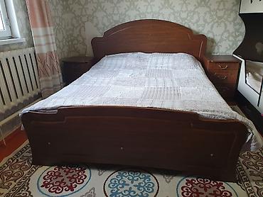 upper intermediate: Продаётся спальный гарнитур Б/у, в хорошем состоянии. В комплекте: • — 2