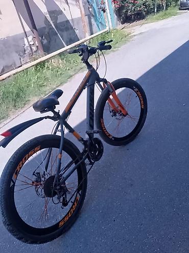 Velosipedlər: CROSS dağ velosipedi - Çərçivə: yüngül alaşımlı, gri-narıncı rəng — 1