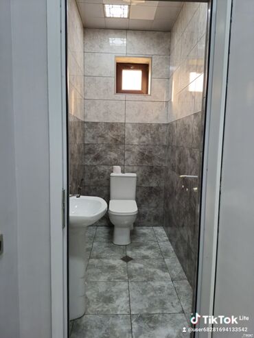 Həyət evləri və villaların satışı: Dədə Qorqud 7 otaqlı, 183 kv. m, Kredit yoxdur, Yeni təmirli -da lalafo.az — 18 Həyət evləri və villaların satışı: Dədə Qorqud 7 otaqlı, 183 kv. m, Kredit yoxdur, Yeni təmirli — 18