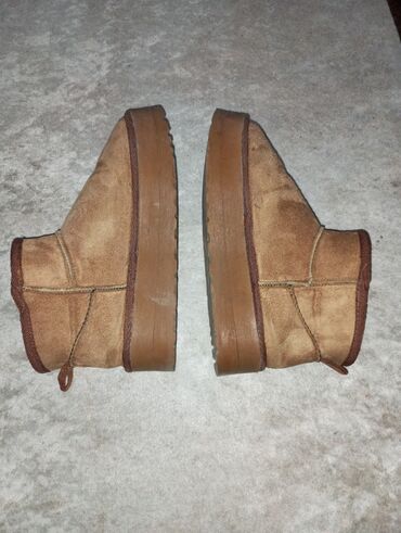 opposite poluduboke cizme: Ugg mini boots, color - Brown, 39