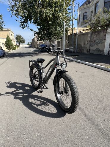 Elektrik velosipedlər: İşlənmiş Elektrik velosipedi 26", sürətlərin sayı: 24, 750 < Vt, Ünvandan götürmə