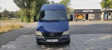 3d полики на заказ бишкек: Грузовой фургон Mercedes-Benz Sprinter синего цвета. Автомобиль