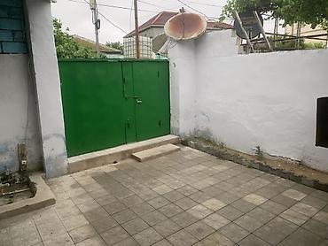 emircanda ev satisi: Hövsan qəs. 3 otaqlı, 75 kv. m, Orta təmir — 10