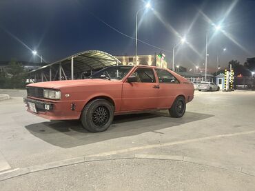 продаю ауди 80 бочка: Представлен винтажный автомобиль Audi Coupe (B2), отличающийся