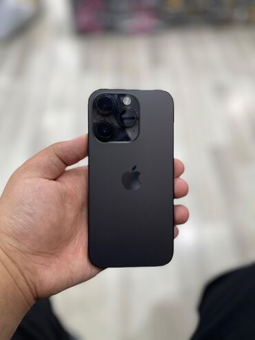 Apple iPhone: IPhone 14 Pro, 256 GB, Black Titanium, Simsiz şarj, Face ID, Sənədlərlə