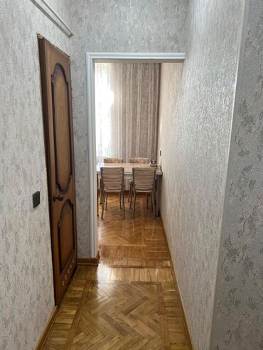 Köhnə tikili: Bakı, Yasamal, 2 otaqlı, Köhnə tikili, m. Elmlər Akademiyası, 75 kv. m — 3