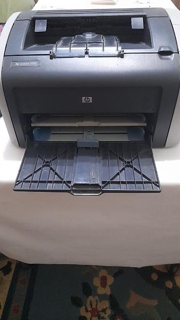 Принтеры: Лазерный принтер HP LaserJet 1010
завхват бумаги плохо работает — 1