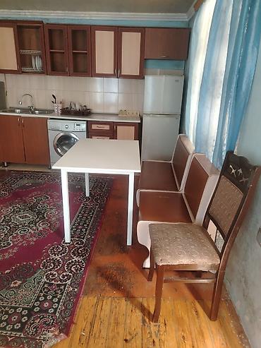 барные столы и стулья: Kirayə ev, 1 otaqlı mətbəx dəsti və yataq dəsti 1 evdə yerlewir,1-2 — 2