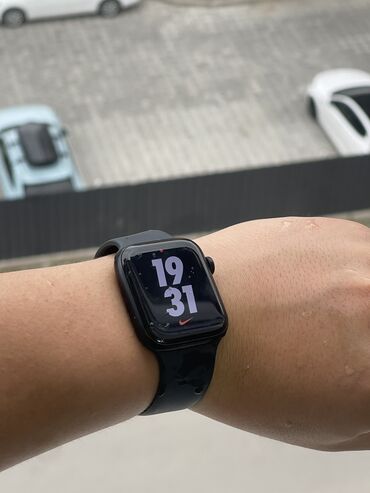 Apple Watch: Срочно продается Apple Watch SE 2 (2025) 44 mm aluminium case