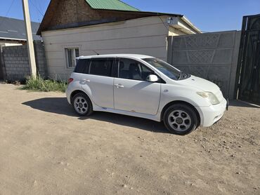 runx alex: Toyota ist: 2003 г., 1.3 л, Автомат, Бензин