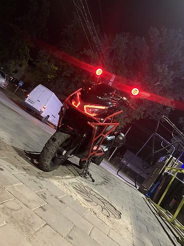 Скутер/мопед городского типа с тюнингом и дополнительным
