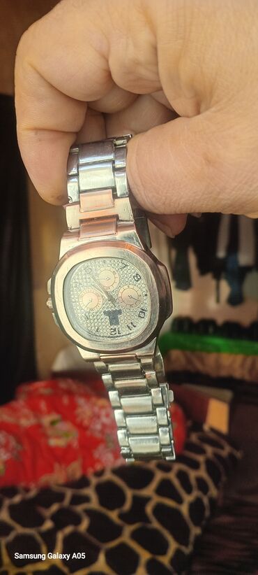 Qol saatları: Metal qolbaqlı kişi saatı - Korpus və qolbaq: paslanmayan polad — 2