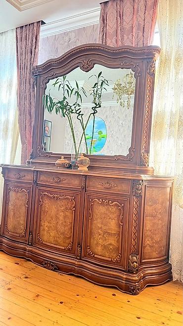 Klassik üslubda massiv ağacdan hazırlanmış 2 hissəli qonaq otağı mebel