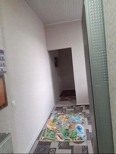 колмо баят: Студия, 25 м², Аламединский рынок / базар Малосемейка, 2 этаж, Старый ремонт — 3