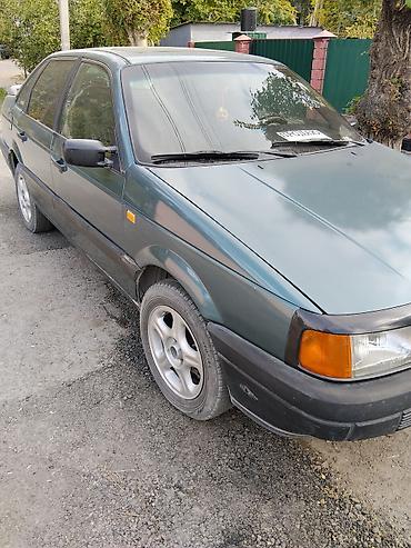пу 1: Volkswagen Passat: 1990 г., 1.8 л, Механика, Бензин, Седан — 9
