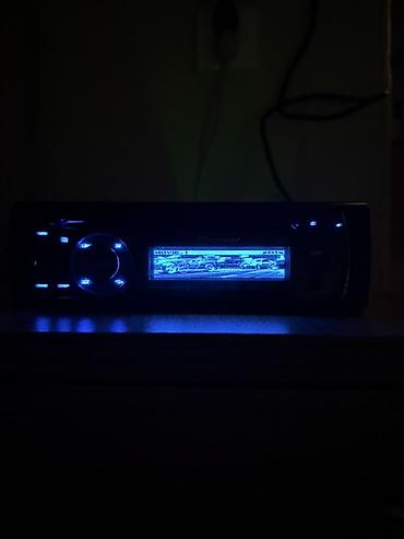 radiolar: Pioneer avtomobil maqnitofonu - Ön paneldə mavi LED işıqlanma və — 3