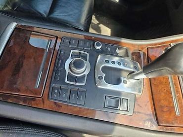 kamera za auto: CENTRALNA KONZOLA ZA AUDI A8 — 1