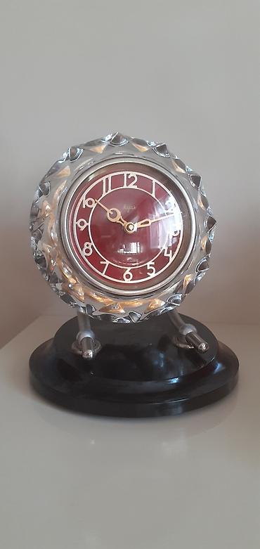 qedimi süfrə: Qədimi antik Mayak saatı xrustaldır.
MADE İN USSR - Majak — 3