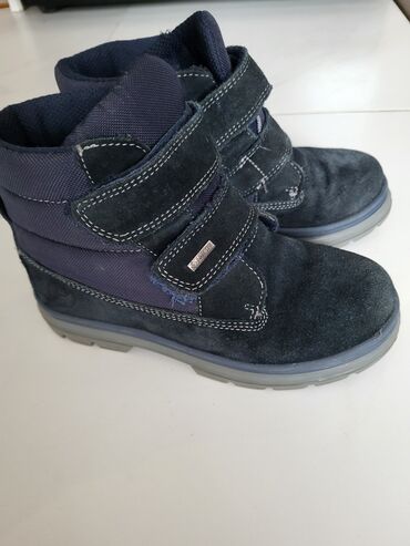 красовки зимный: Детские ботинки зимние темно‑синего цвета. Фирма primigo