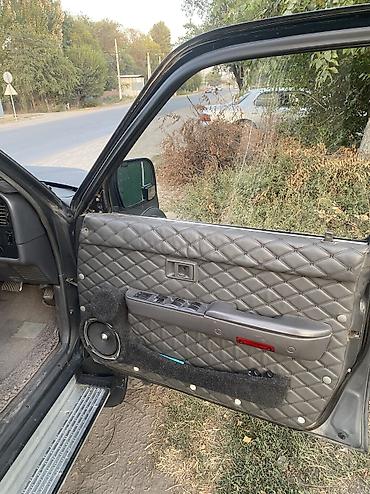 красный речка: Toyota Hilux Surf: 1994 г., 3 л, Автомат, Дизель, Внедорожник — 6