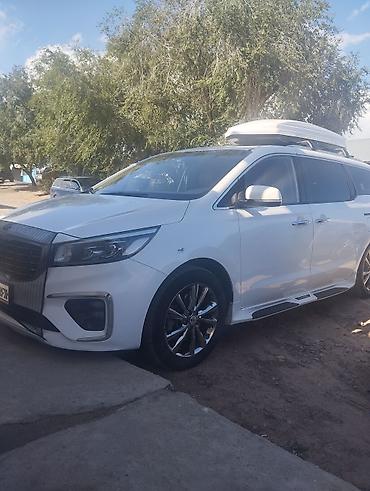 Аренда пассажирского буса: Минивэн Kia (салон-премиум, 7–8 мест) — комфортный — 9