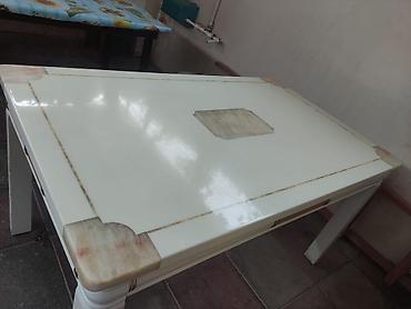 Masalar: Ağ rəngli yemək/darçın masası - Material: ağ laklı səth, künclərdə və — 1