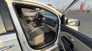 Kia: Kia Carnival: 2017 г., 2.2 л, Автомат, Дизель, Минивэн — 15
