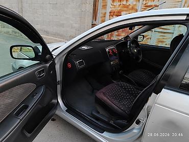 w210 2 7: Toyota Avensis: 2002 г., 1.8 л, Автомат, Бензин, Хэтчбэк — 7