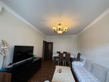 Köhnə tikili: Bakı, Yeni Günəşli Massiv Q, 5 otaqlı, Köhnə tikili, 119 kv. m